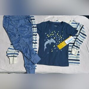 Carter's baby boy 2-piece pajama set shark themed size 2T NWT
